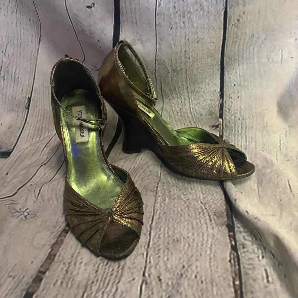 Y2K VTG Steve Madden Throb‎ Metallic Bronze Snake Print Wavy Wedges Sz 7.5 AS IS